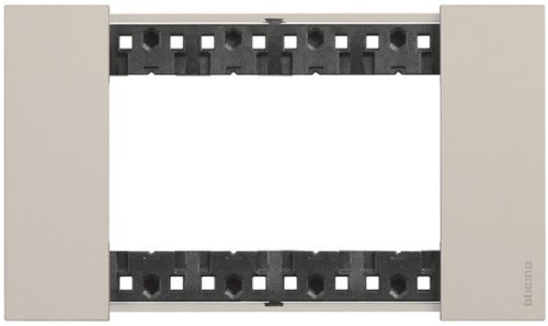 Рамка горизонтальная Legrand BTicino Living Now 1-м. 4 мод. песочный картинка